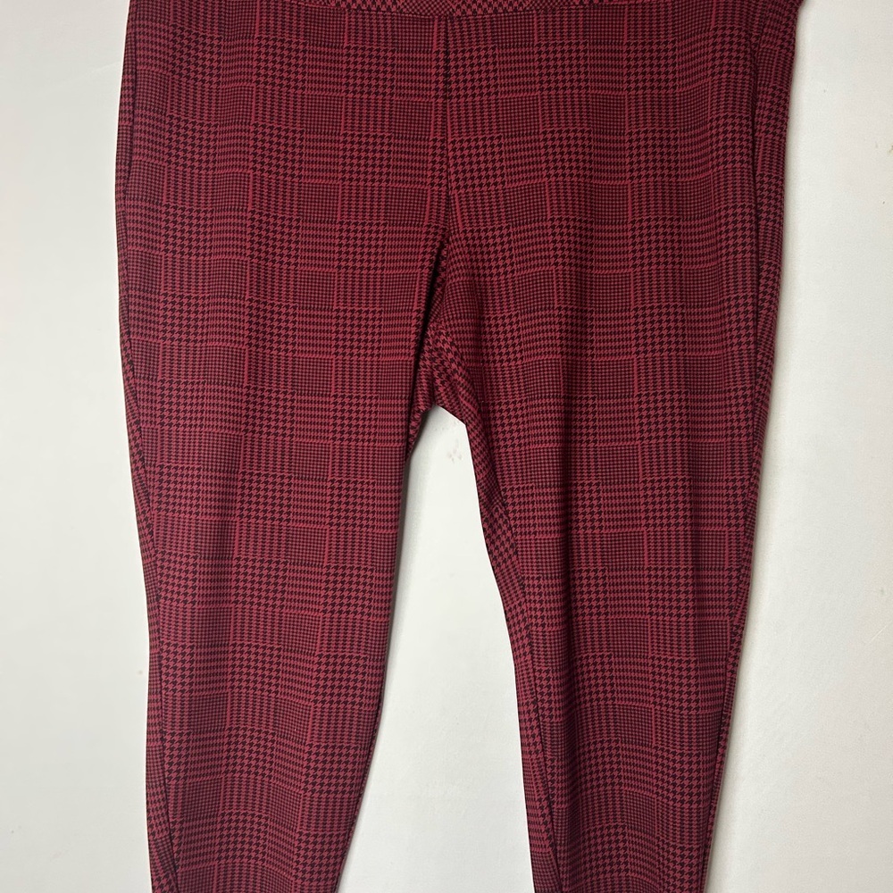 Torrid Red Leggings with Ribbed Texture and Elastic Waistband